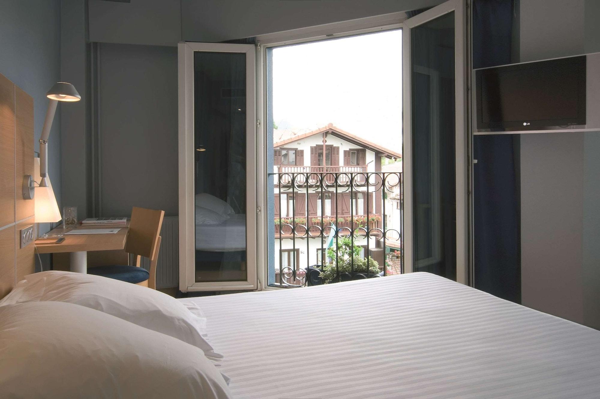 Hotel Jauregui Hondarribia Exteriör bild