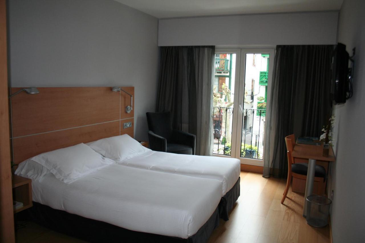 Hotel Jauregui Hondarribia Exteriör bild